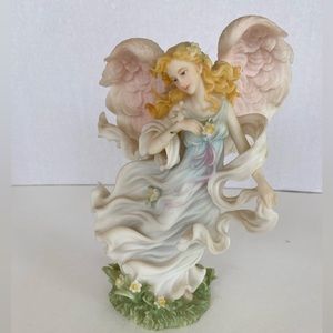 Seraphim Angel Classics Angel Vintage 1999 is titled Victoria "Embrace Life"